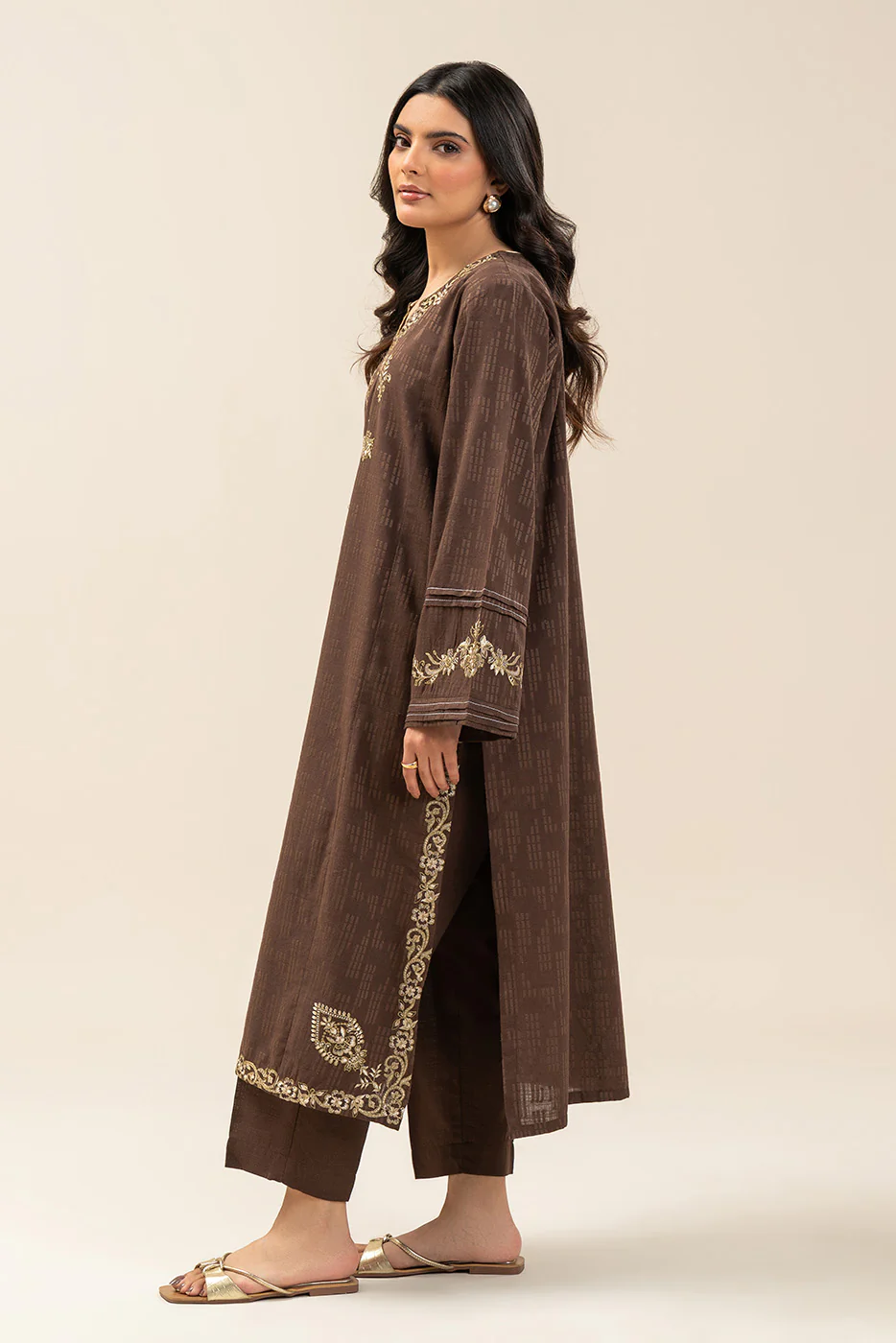 2 PIECE EMBROIDERED KHADDAR SUIT (PRET) - Image 4