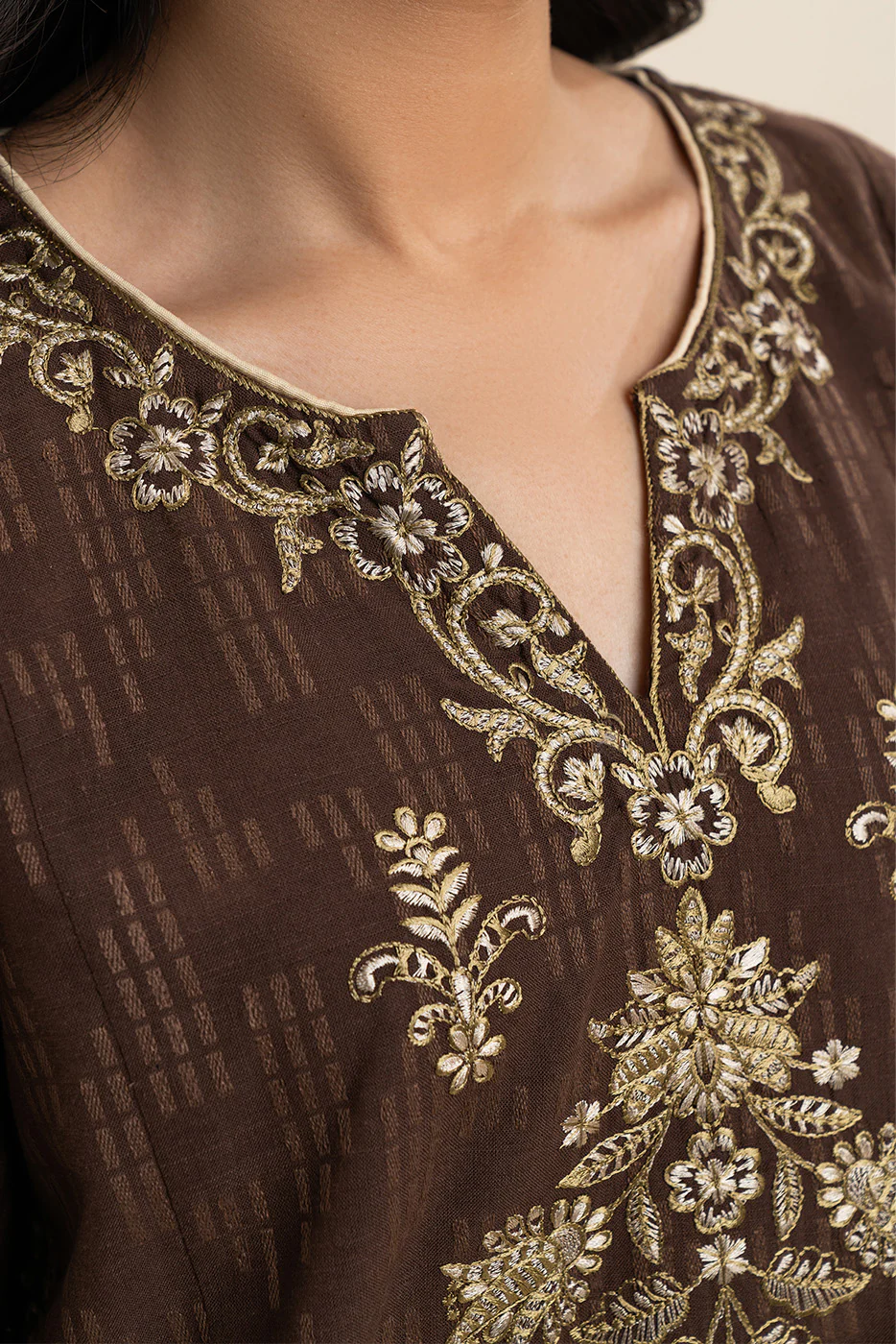 2 PIECE EMBROIDERED KHADDAR SUIT (PRET) - Image 5