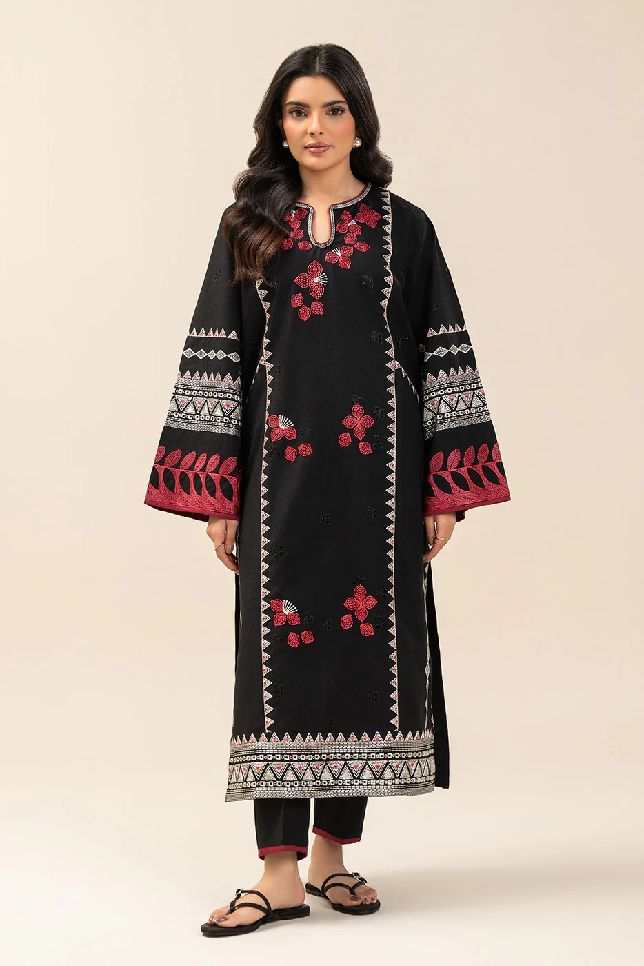 2 PIECE EMBROIDERED KARANDI SUIT (PRET) - Image 2