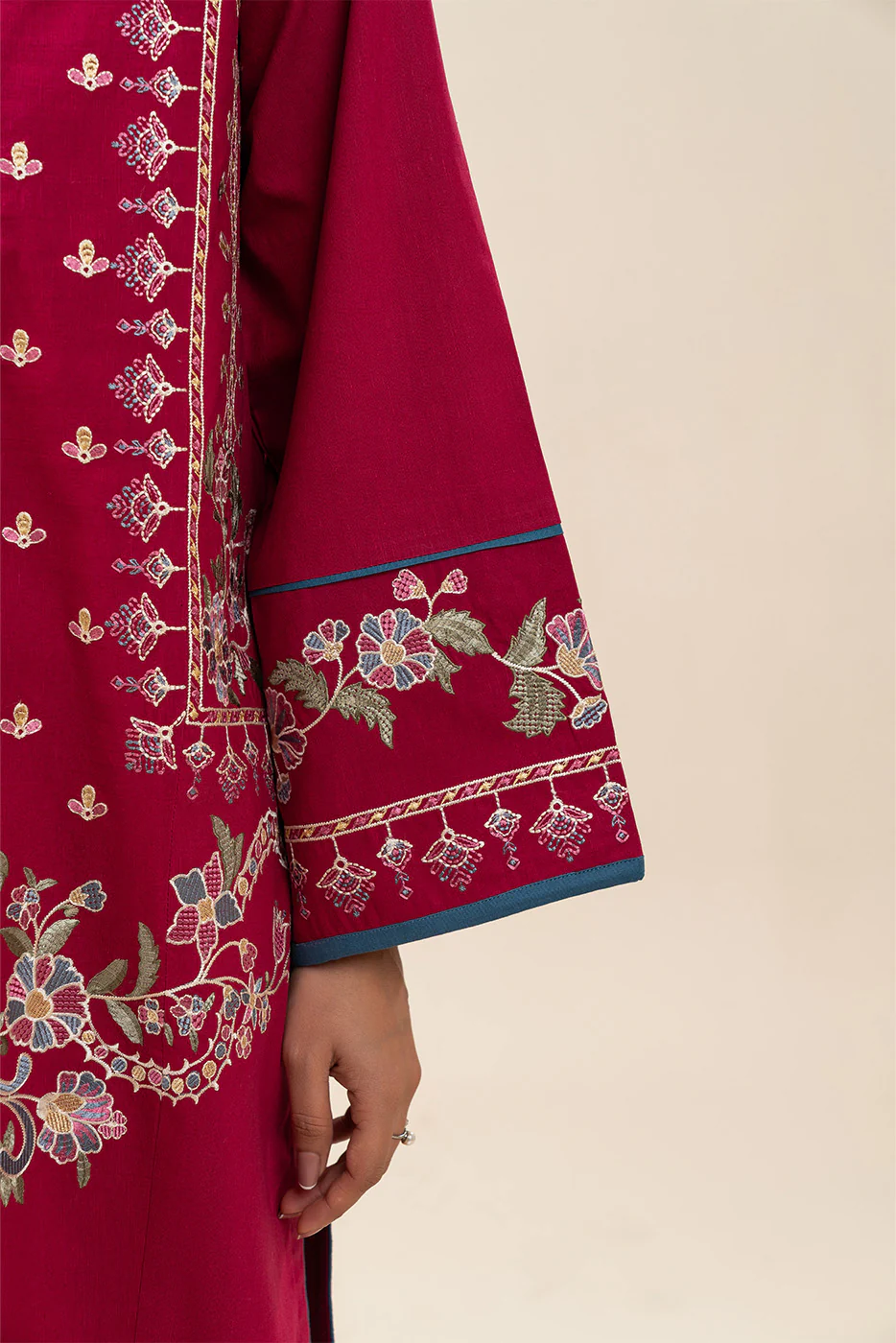 2 PIECE EMBROIDERED KARANDI SUIT (PRET) - Image 6