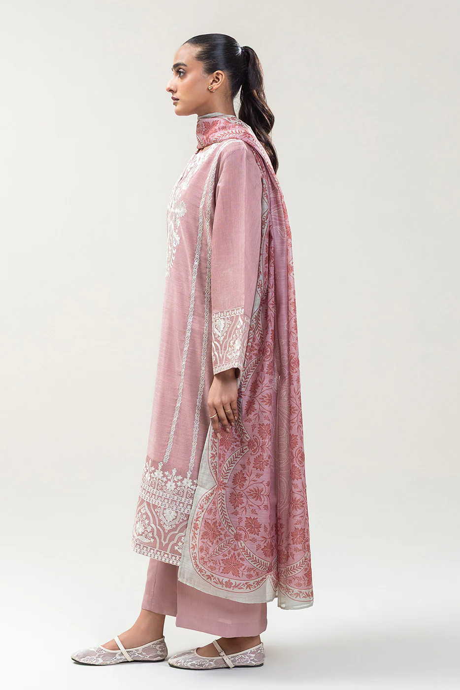 3 PIECE EMBROIDERED GOLD ZARI SUIT (PRET) - Image 3