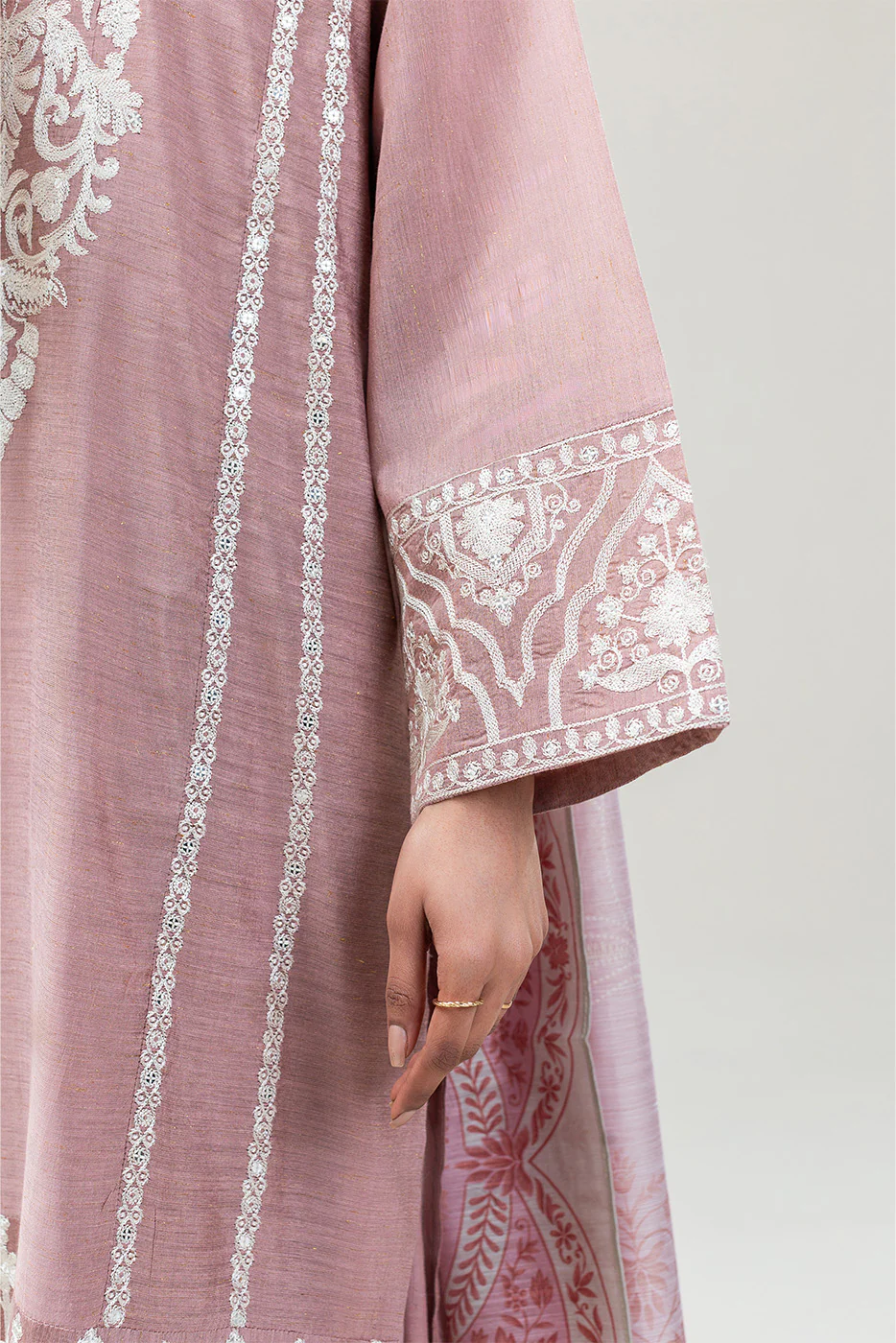 3 PIECE EMBROIDERED GOLD ZARI SUIT (PRET) - Image 5