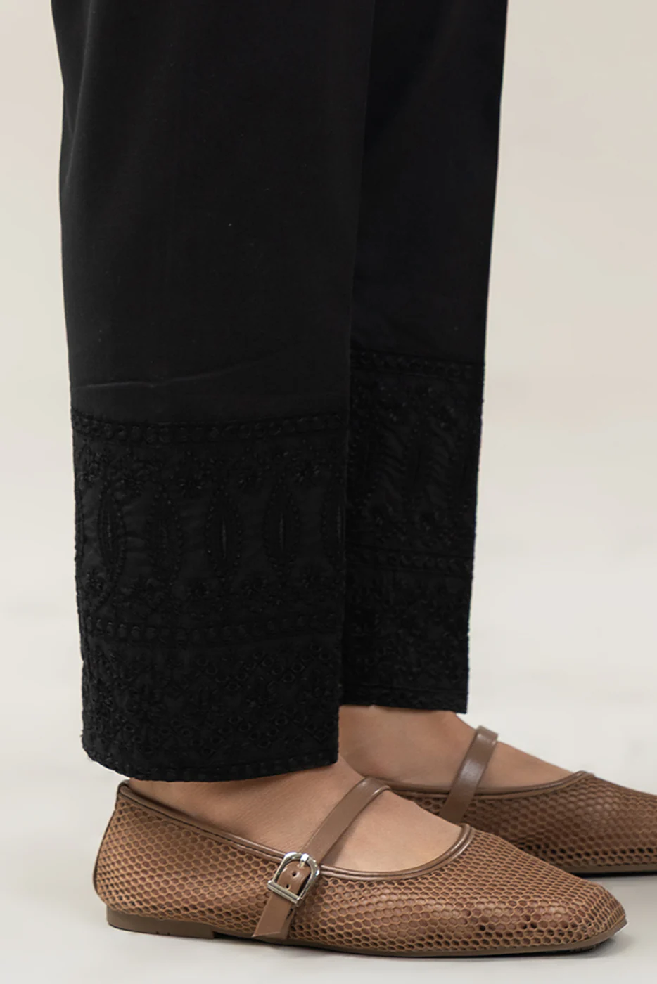 EMBROIDERED STRAIGHT PANTS - Image 2