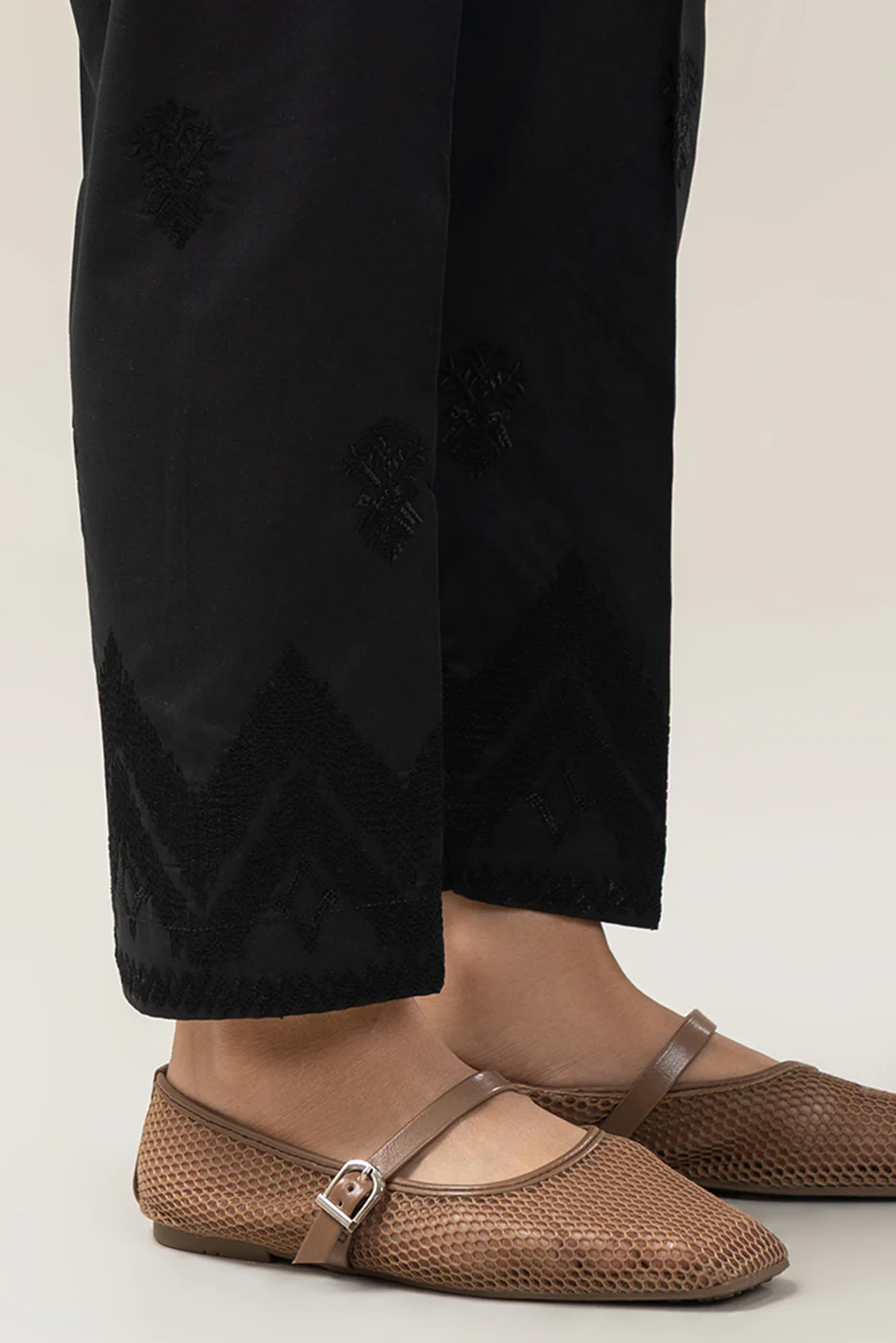 EMBROIDERED STRAIGHT PANTS - Image 2