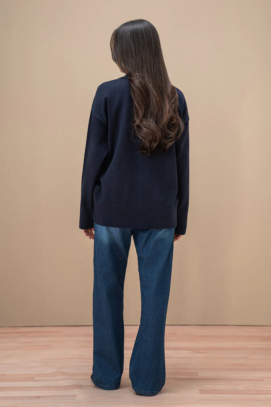 V-NECK LOOSE FIT CARDIGAN - Image 3