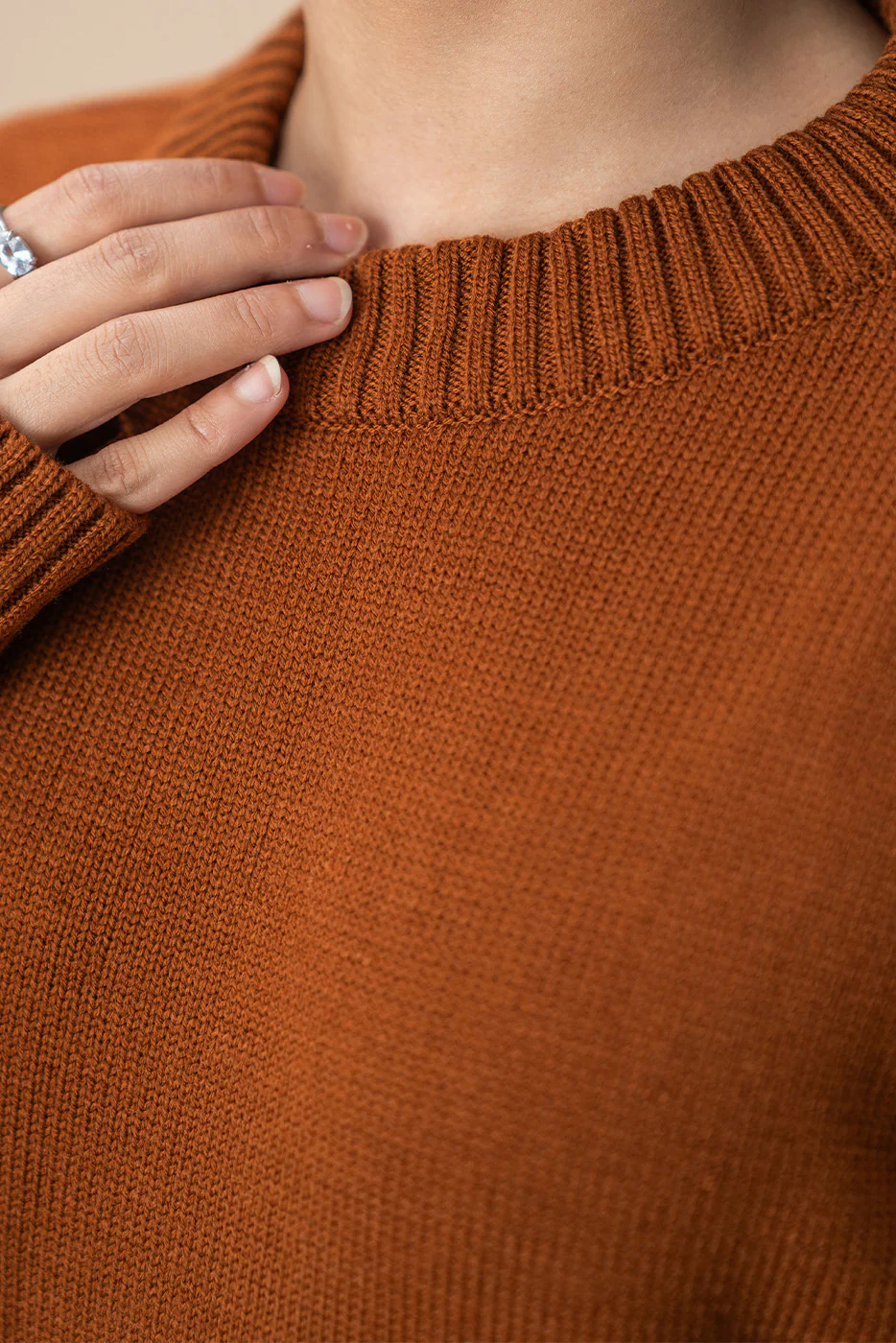 CREW NECK SHORT DRESS - Image 5
