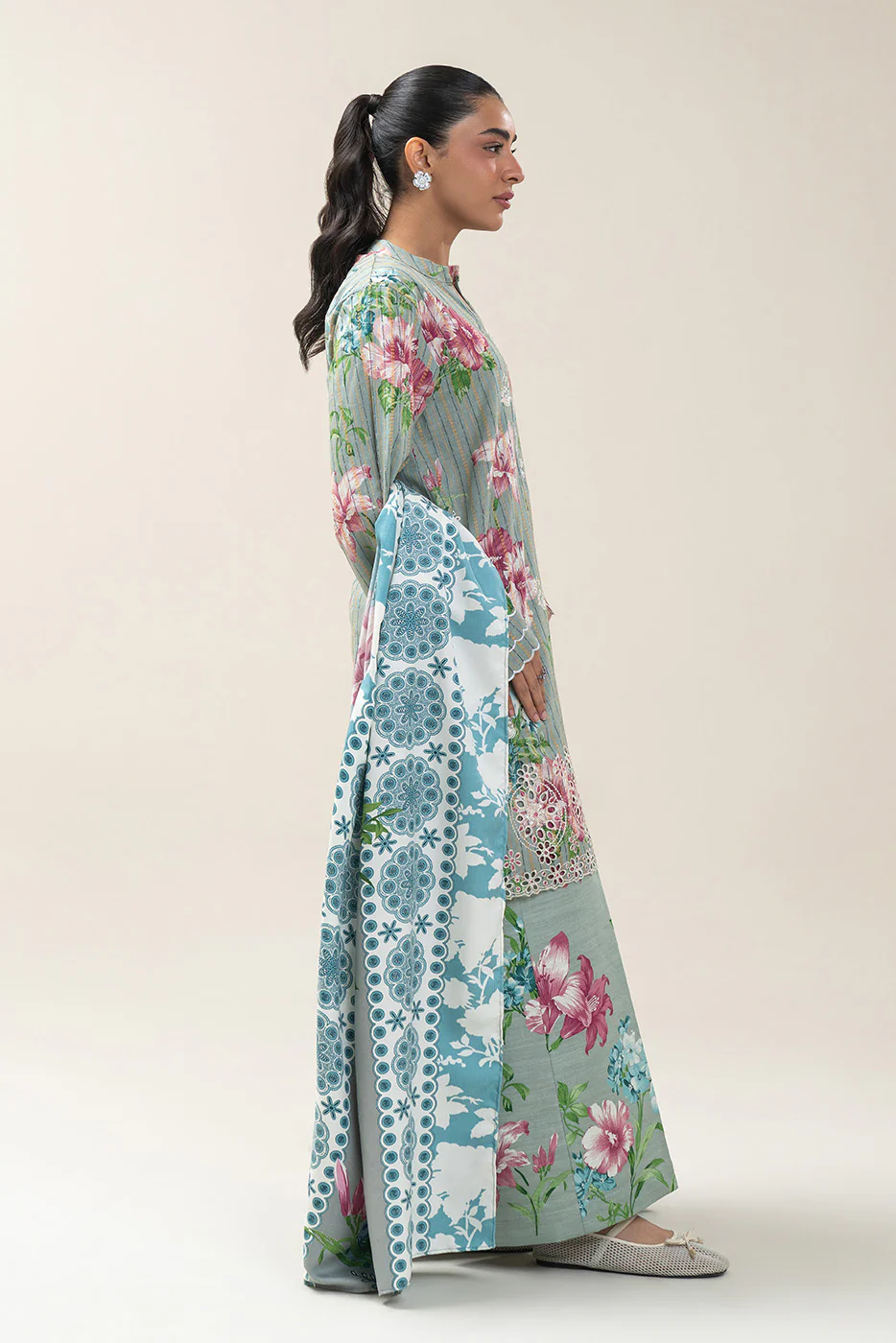 3 PIECE EMBROIDERED KHADDI JACQUARD SUIT-SMOKEY GREEN - Image 3