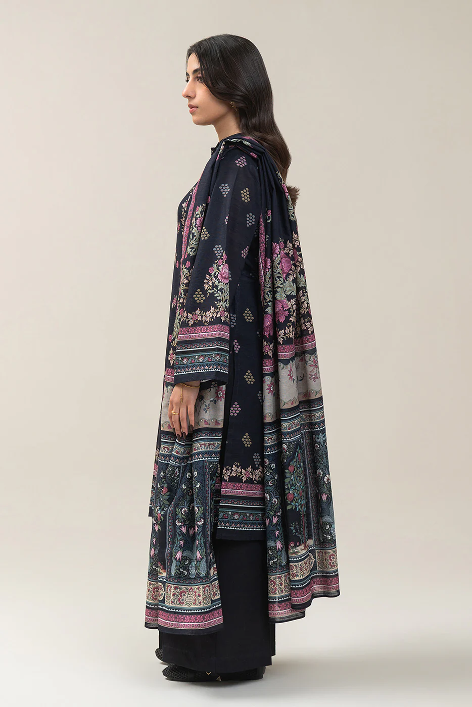 3 PIECE PRINTED SLUB KHADDAR SUIT-MIDNIGHT GARDENIA SUIT - Image 3
