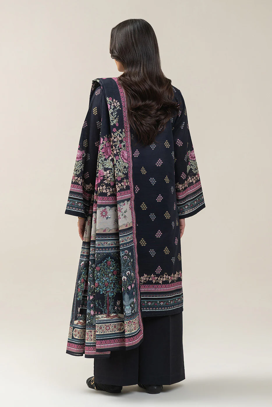 3 PIECE PRINTED SLUB KHADDAR SUIT-MIDNIGHT GARDENIA SUIT - Image 4