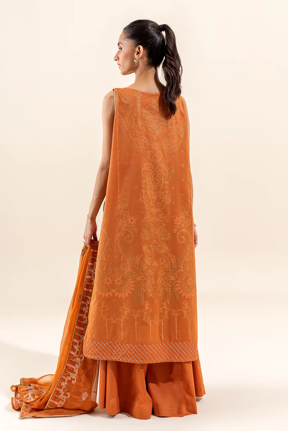 3 PIECE EMBROIDERED LAWN SUIT-SUNSET YAM (UNSTITCHED) - Image 4