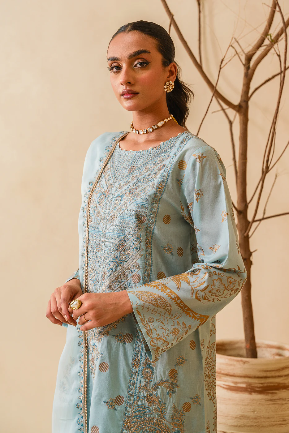 3 PIECE EMBROIDERED LAWN SUIT-ARCTIC AURORA (UNSTITCHED) - Image 2