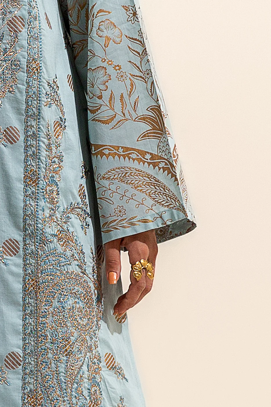 3 PIECE EMBROIDERED LAWN SUIT-ARCTIC AURORA (UNSTITCHED) - Image 6