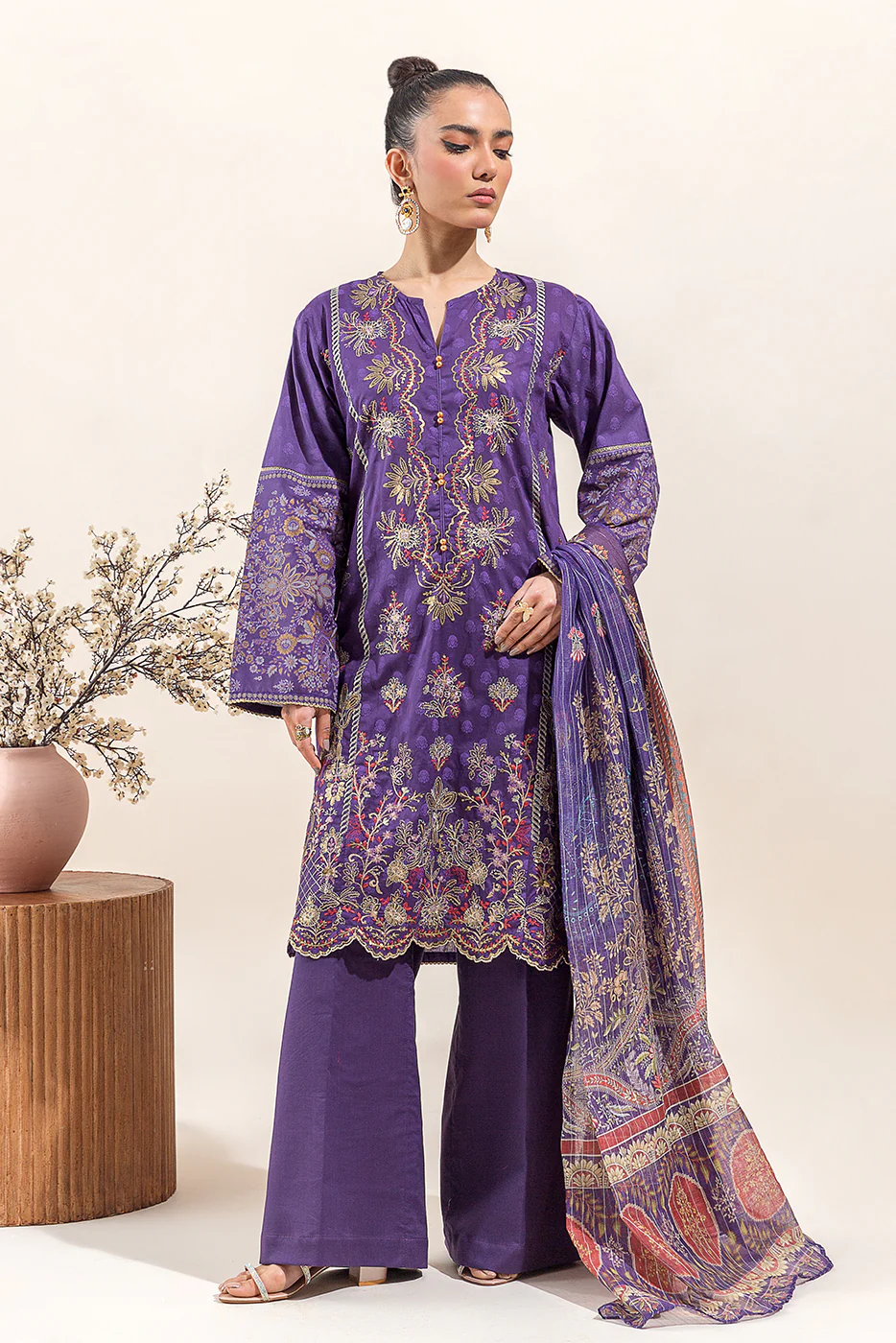 3 PIECE EMBROIDERED LAWN SUIT-ENIGMATIC CHARM (UNSTITCHED) - Image 6