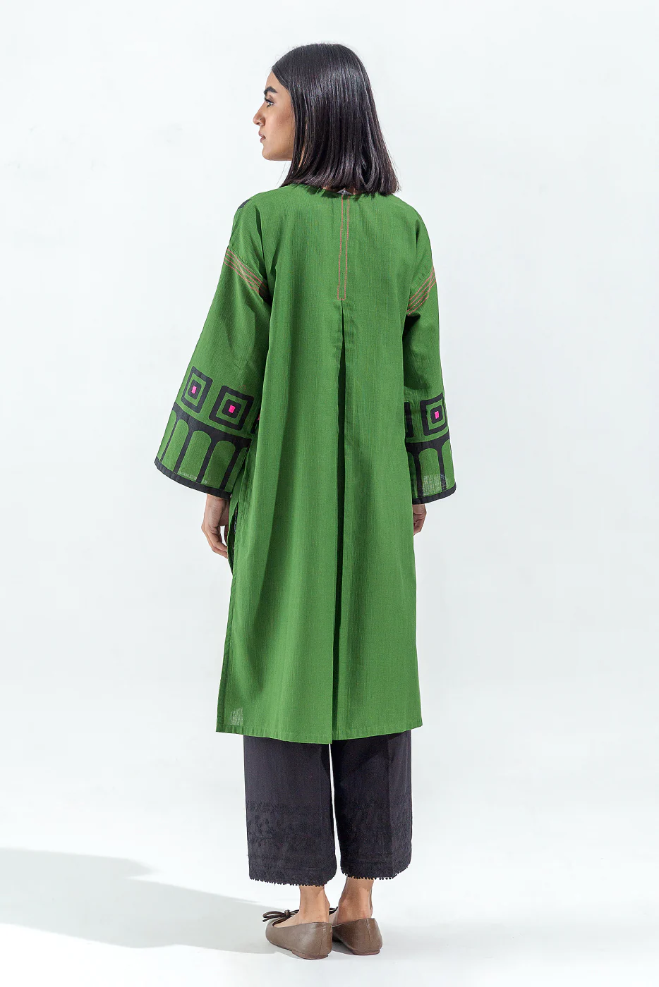 EMBROIDERED SLUB KHADDAR SHIRT (PRET) - Image 4