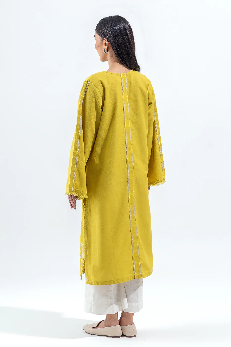 EMBROIDERED SLUB KHADDAR SHIRT (PRET) - Image 4