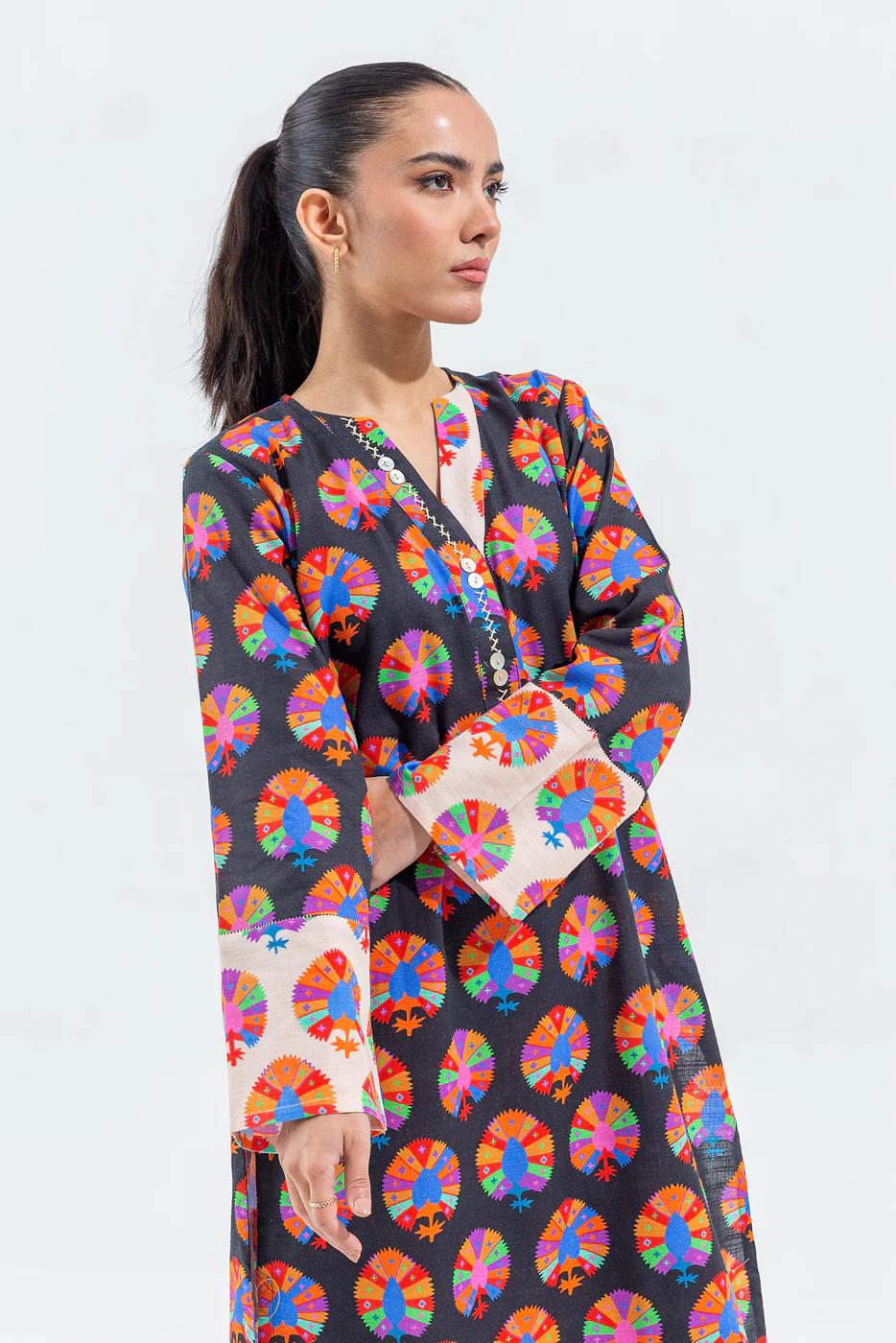 2 PIECE PRINTED KHADDAR SUIT (PRET) - Image 7