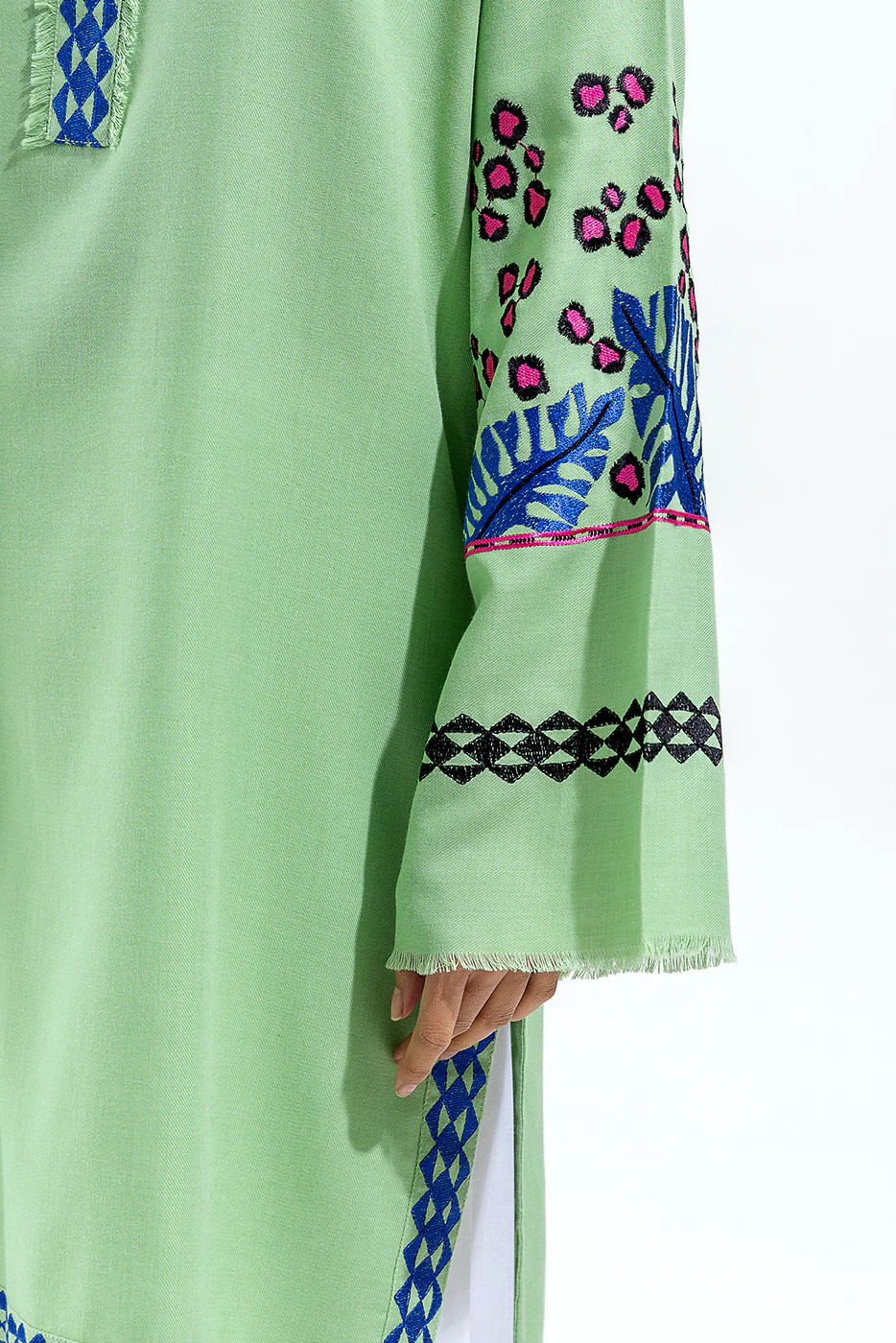 EMBROIDERED TWILL SHIRT (PRET) - Image 3