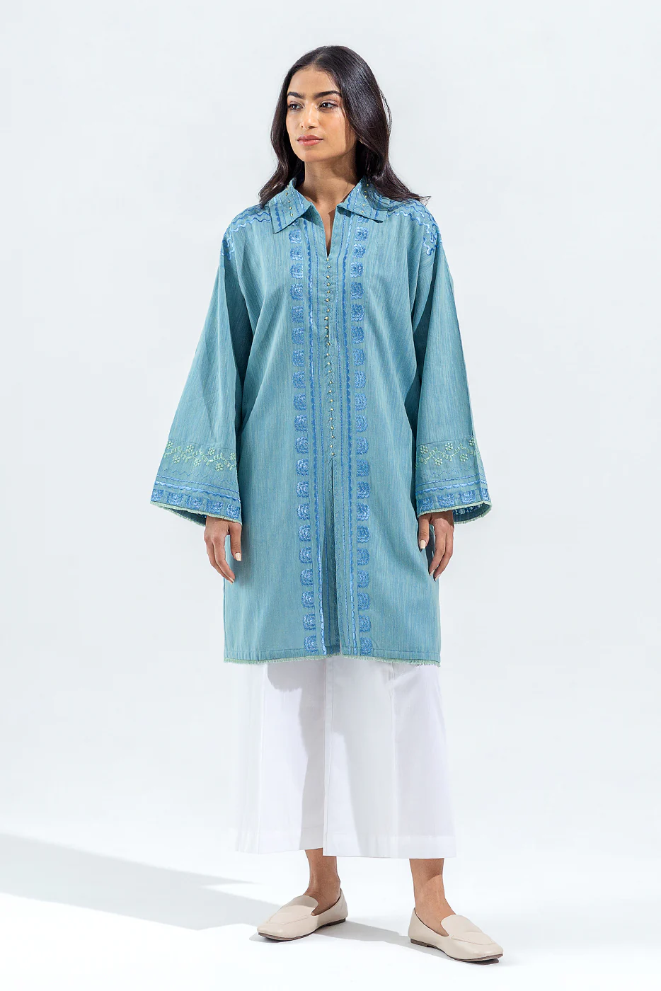 EMBROIDERED SLUB KHADDAR SHIRT (PRET) - Image 3