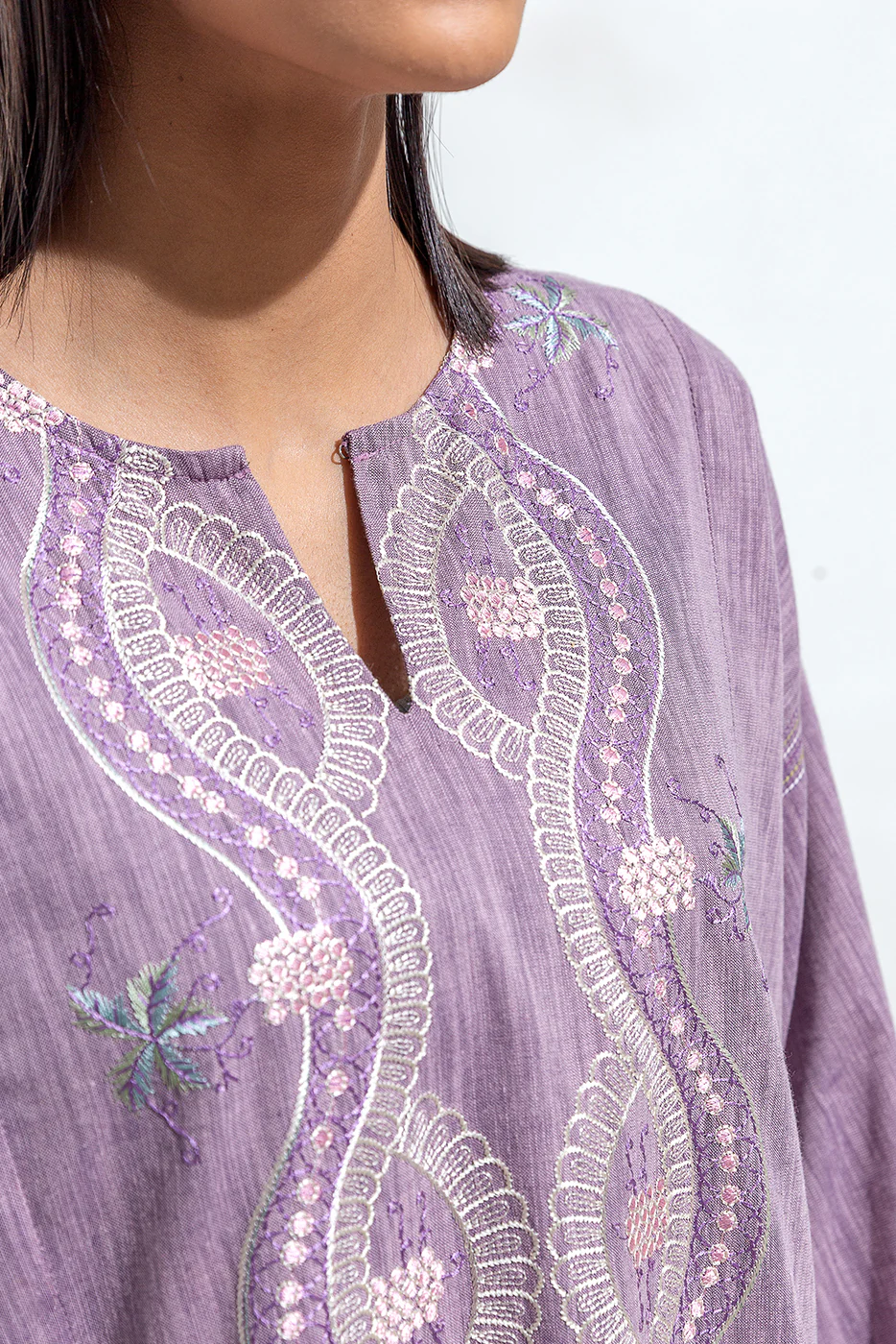 EMBROIDERED YARN DYED SHIRT(PRET) - Image 4