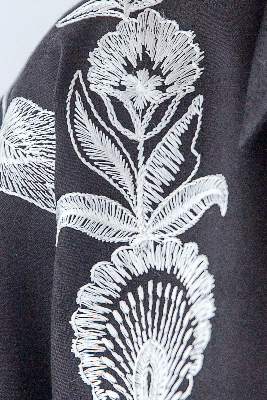 EMBROIDERED DOBBY SHIRT (PRET) - Image 3