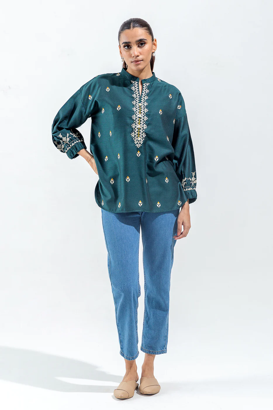 EMBROIDERED YARN DYED TOP (PRET) - Image 2