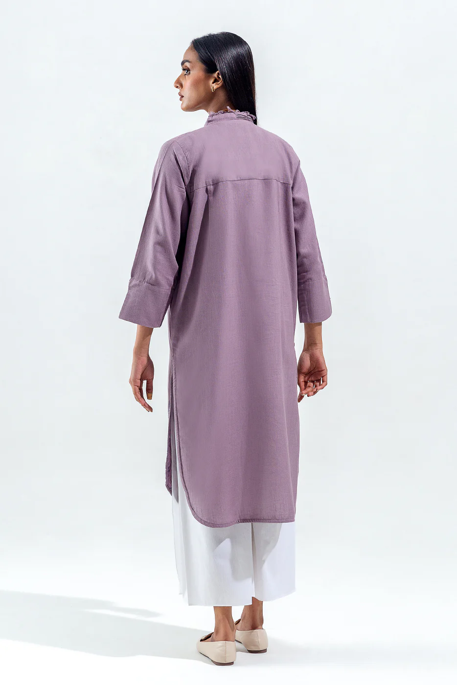 EMBROIDERED SLUB KHADDAR SHIRT (PRET) - Image 3