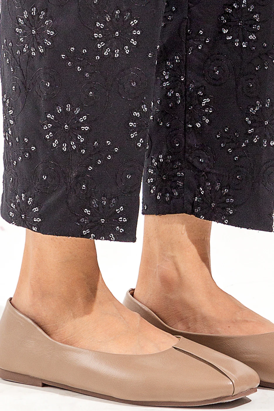 EMBROIDERED STRAIGHT PANTS - Image 2