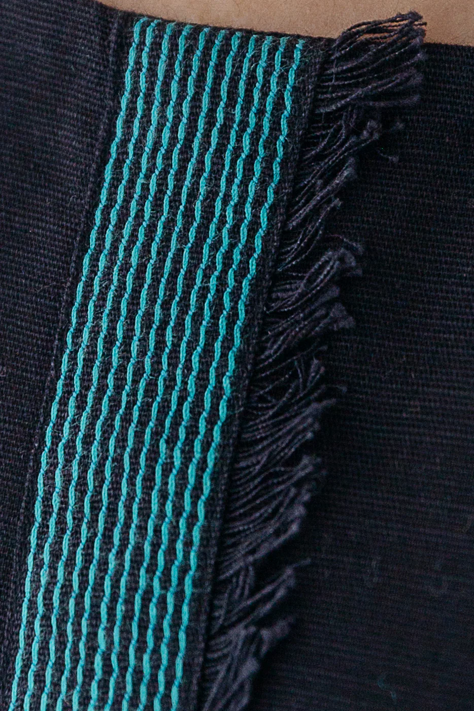 EMBROIDERED KHADDAR SHIRT (PRET) - Image 3