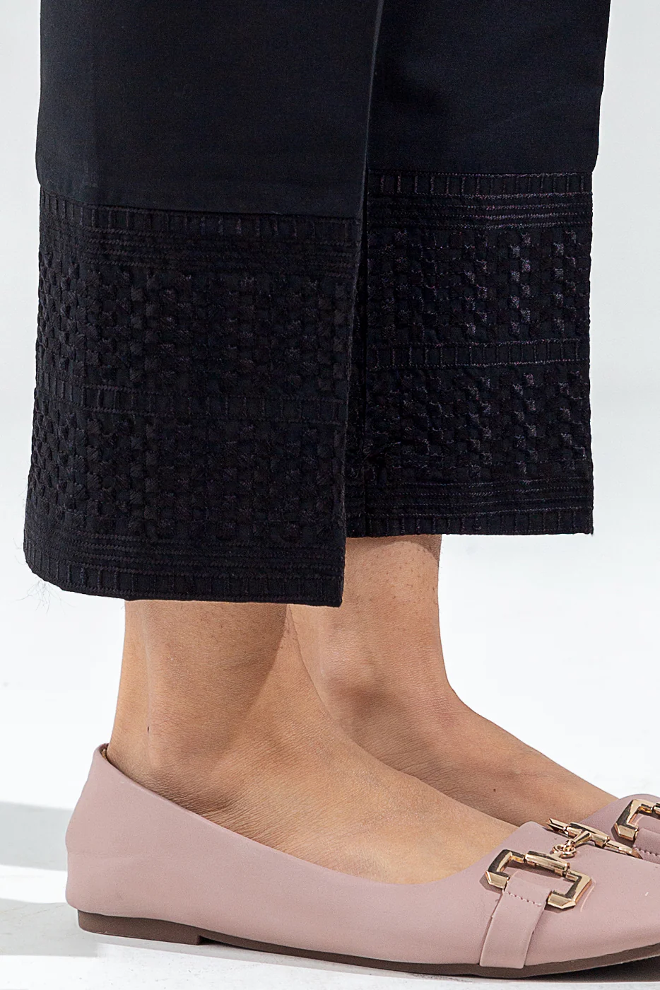 EMBROIDERED STRAIGHT PANTS - Image 2
