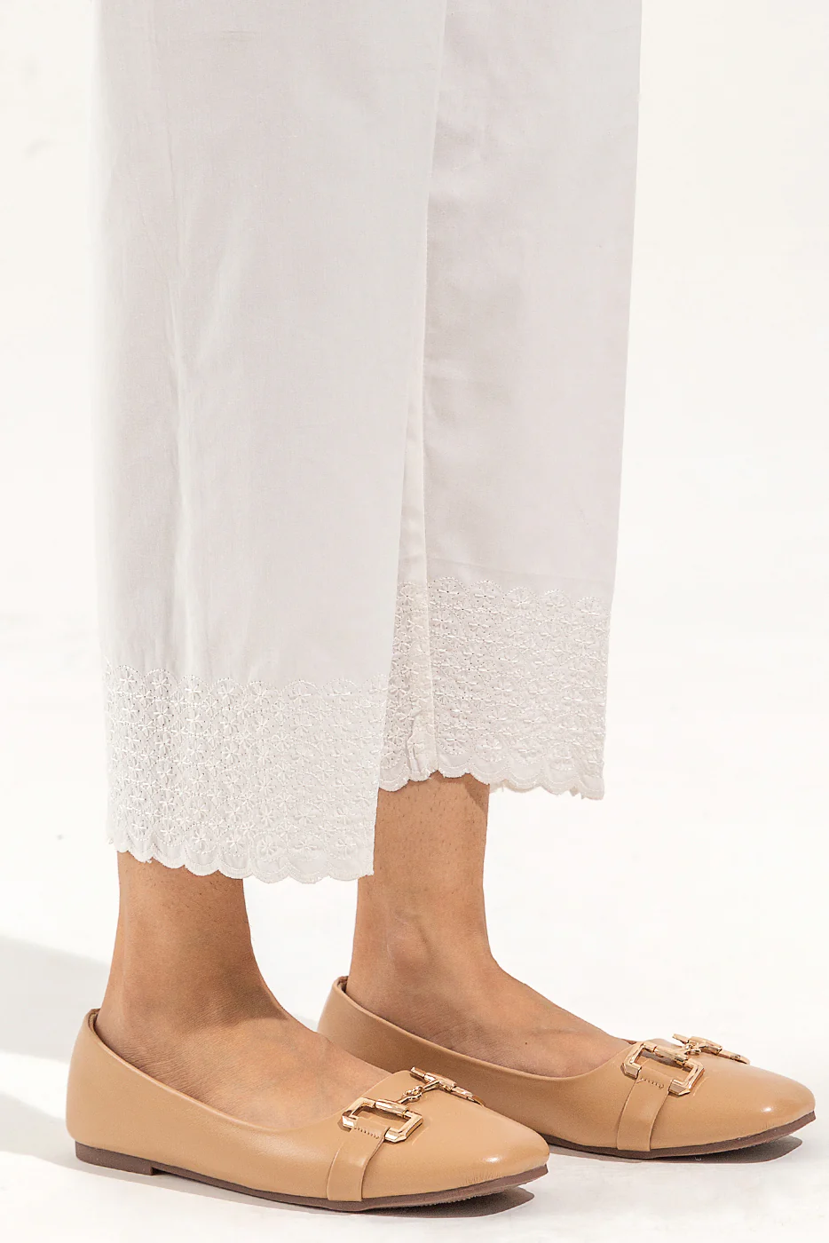 EMBROIDERED STRAIGHT PANTS - Image 2