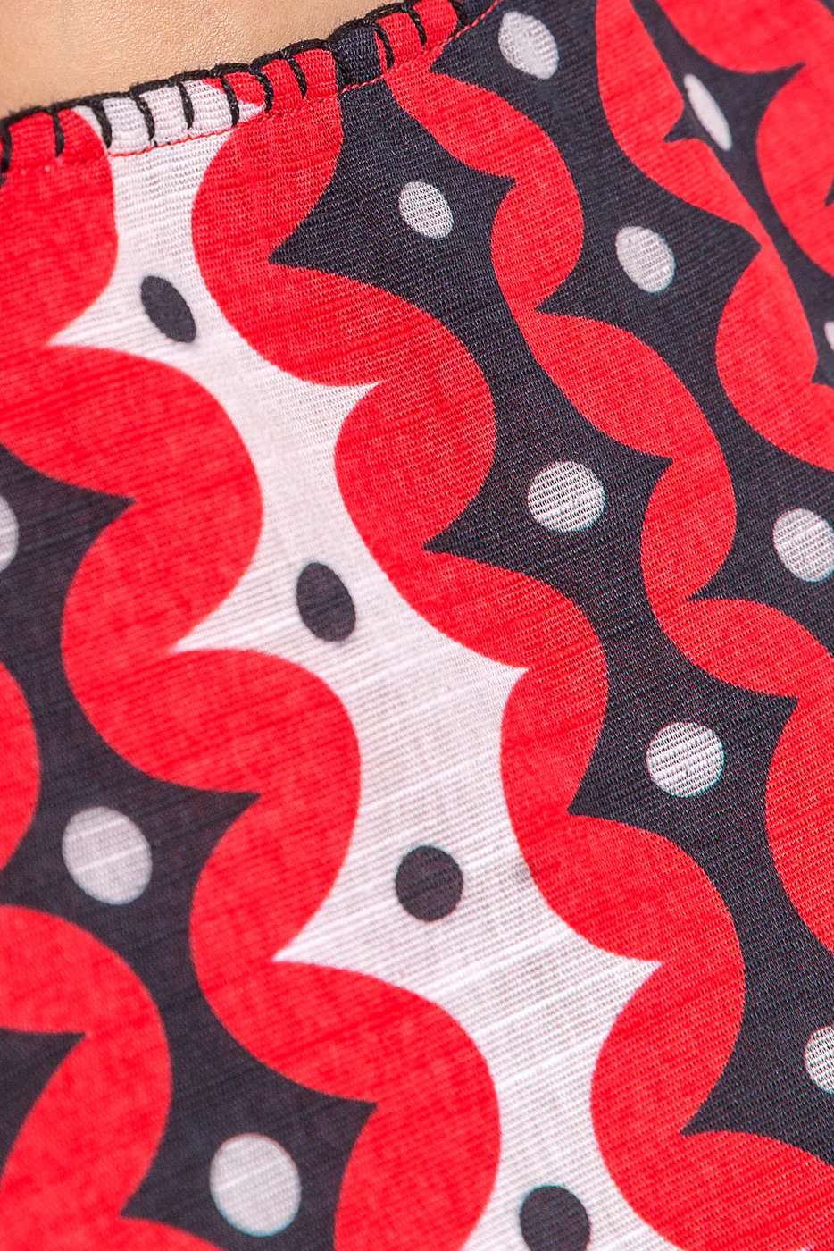 2 PIECE PRINTED KHADDAR SUIT (PRET) - Image 4