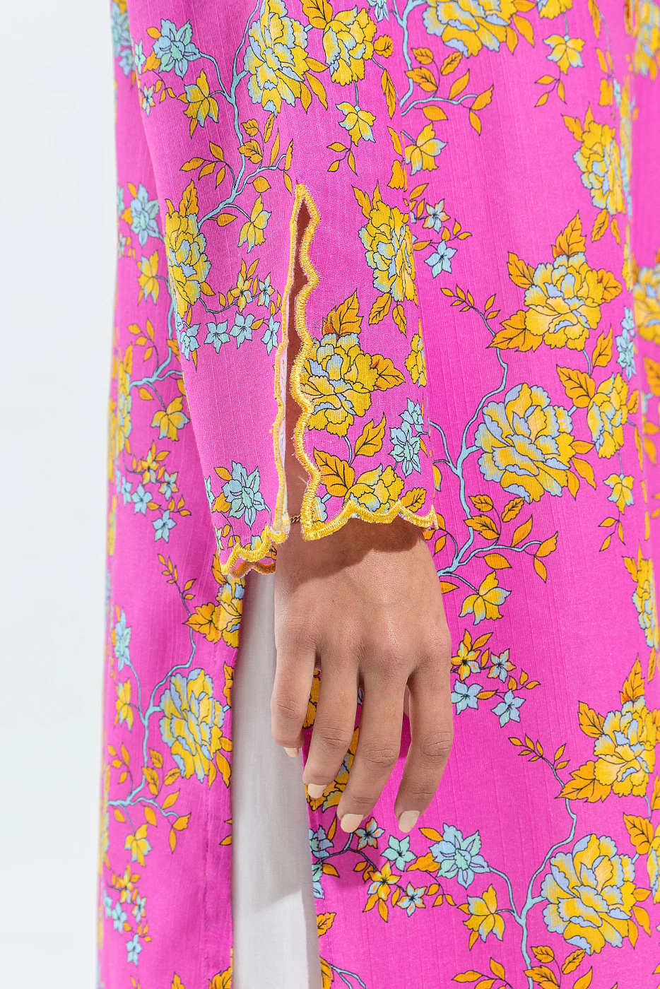 EMBROIDERED SLUB KHADDAR SHIRT (PRET) - Image 5