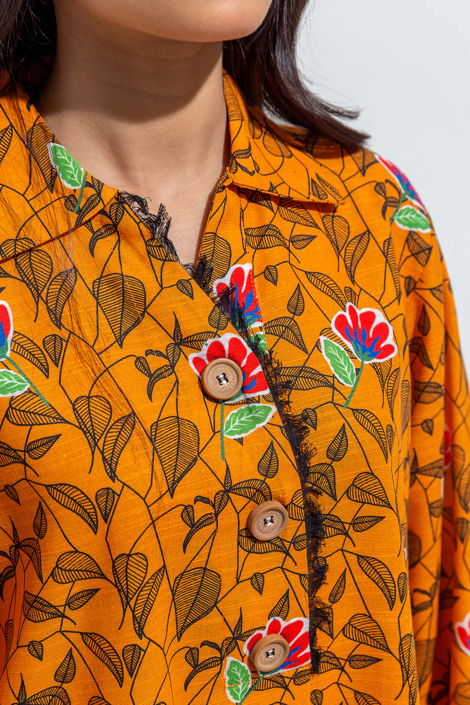 BASIC SLUB KHADDAR SHIRT (PRET) - Image 4