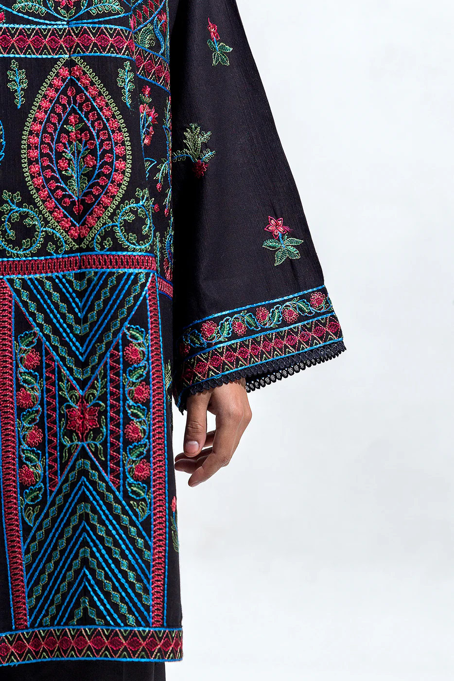 EMBROIDERED SLUB KHADDAR SHIRT(PRET) - Image 5