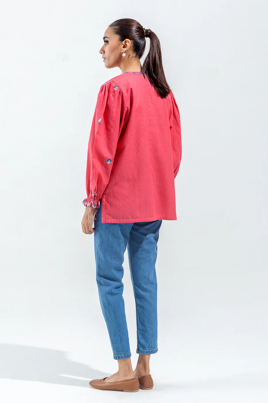 EMBROIDERED SLUB KHADDAR TOP (PRET) - Image 2