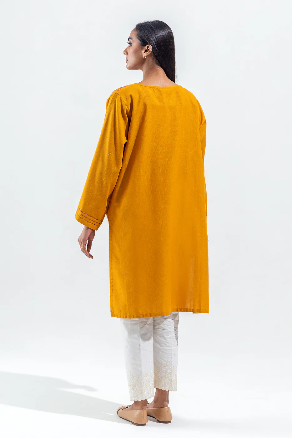 EMBROIDERED SLUB KHADDAR SHIRT (PRET) - Image 3