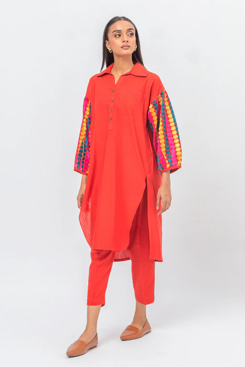 2 PIECE EMBROIDERED SLUB KHADDAR SUIT (PRET) - Image 4