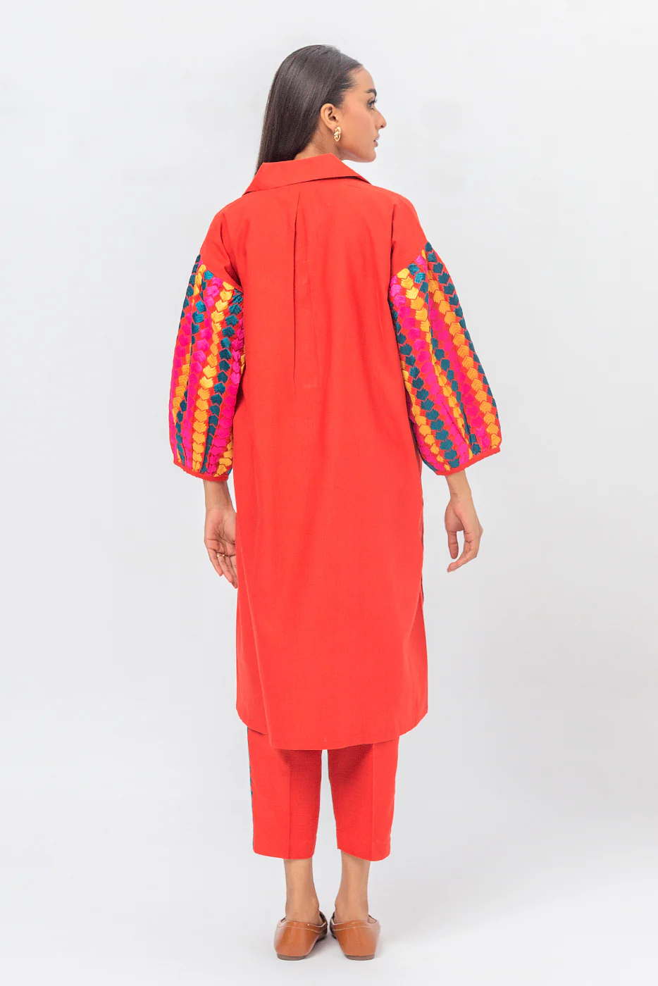 2 PIECE EMBROIDERED SLUB KHADDAR SUIT (PRET) - Image 5