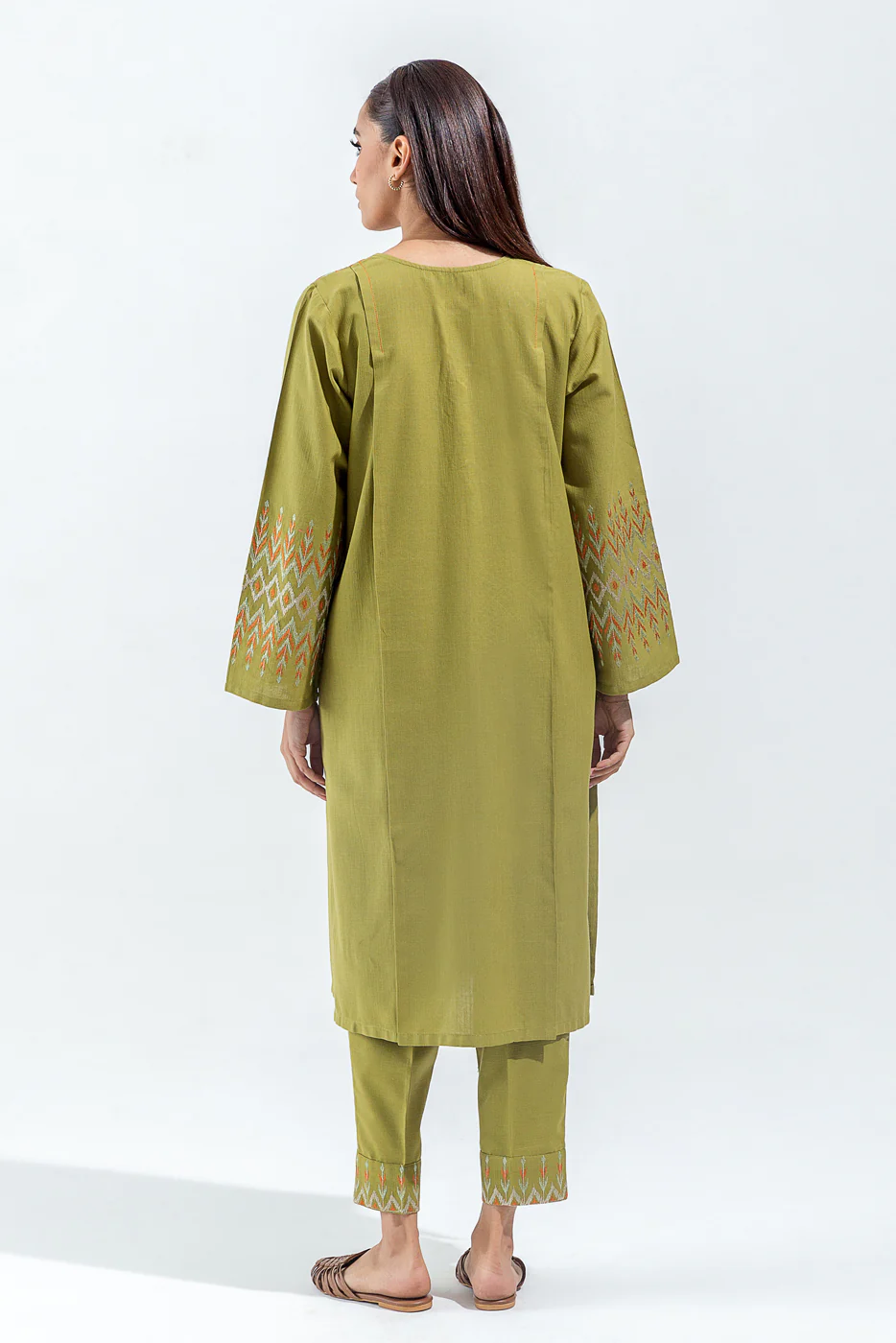 2 PIECE EMBROIDERED SLUB KHADDAR SUIT (PRET) - Image 3