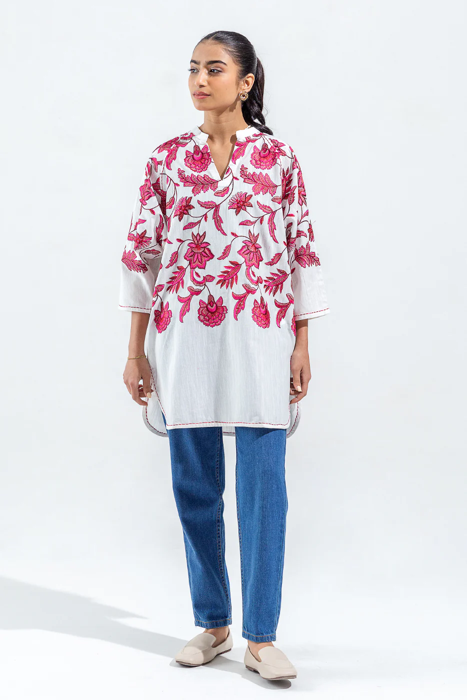 EMBROIDERED SLUB KHADDAR SHIRT (PRET) - Image 2