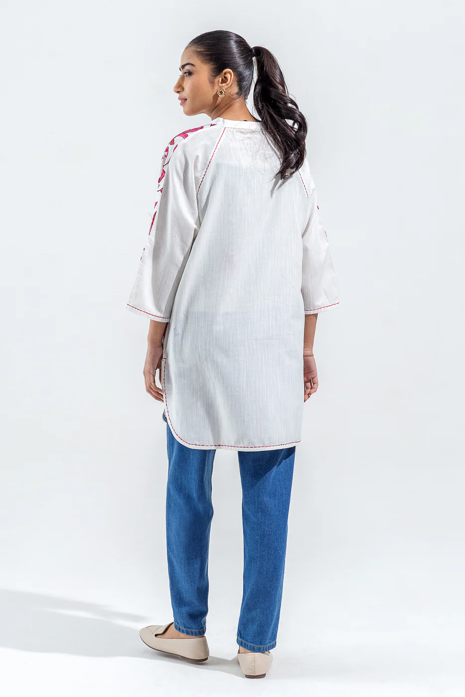 EMBROIDERED SLUB KHADDAR SHIRT (PRET) - Image 4