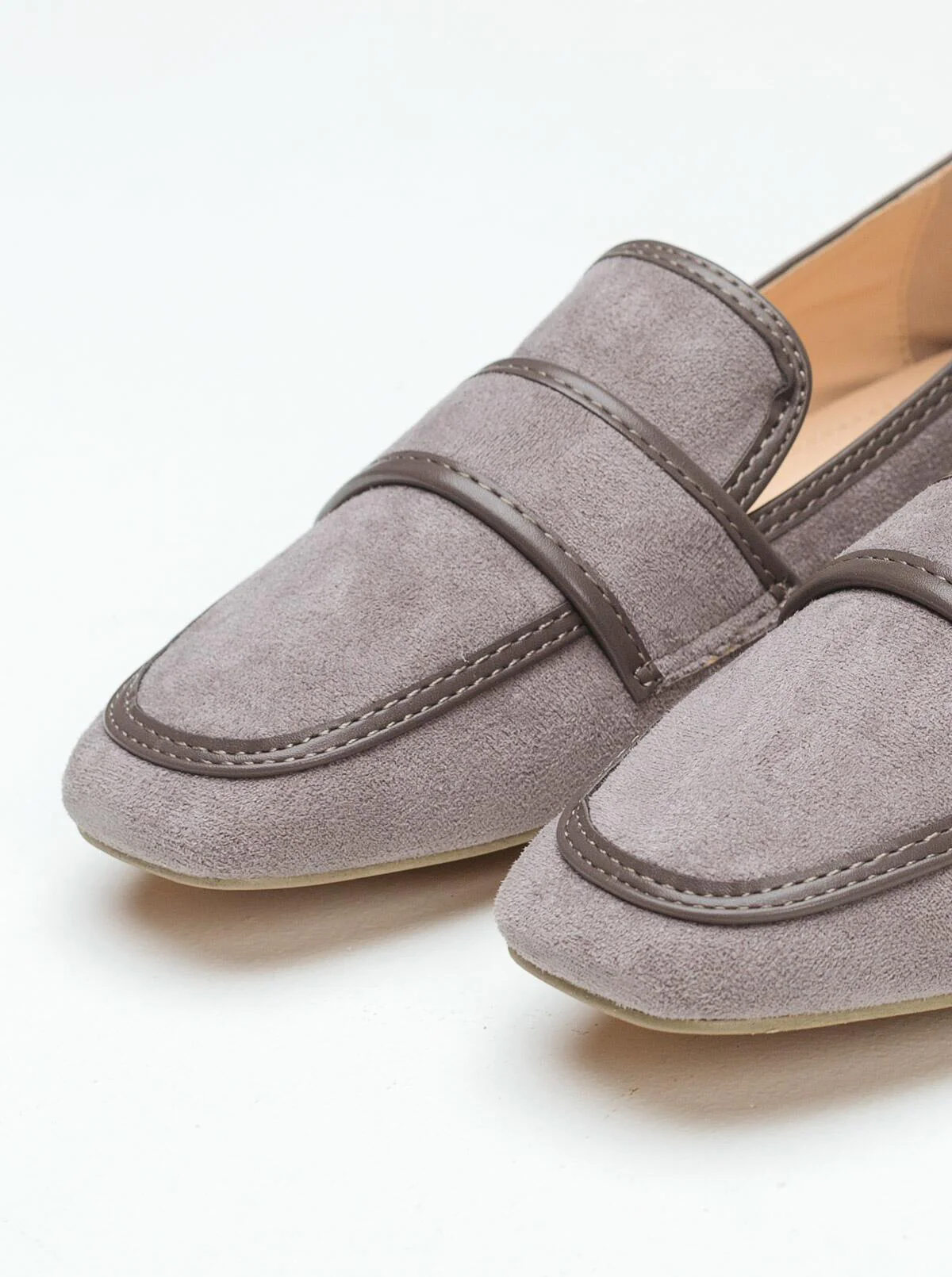 Footwear - Image 3