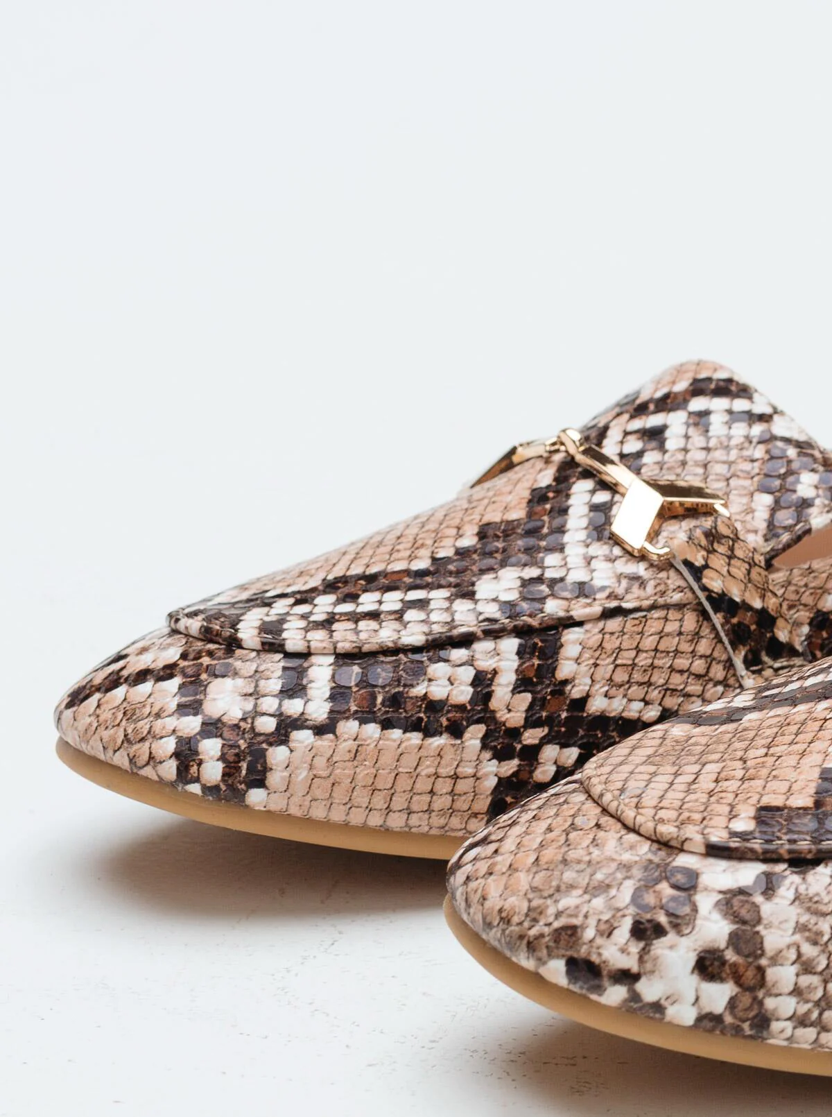 Footwear - Image 3