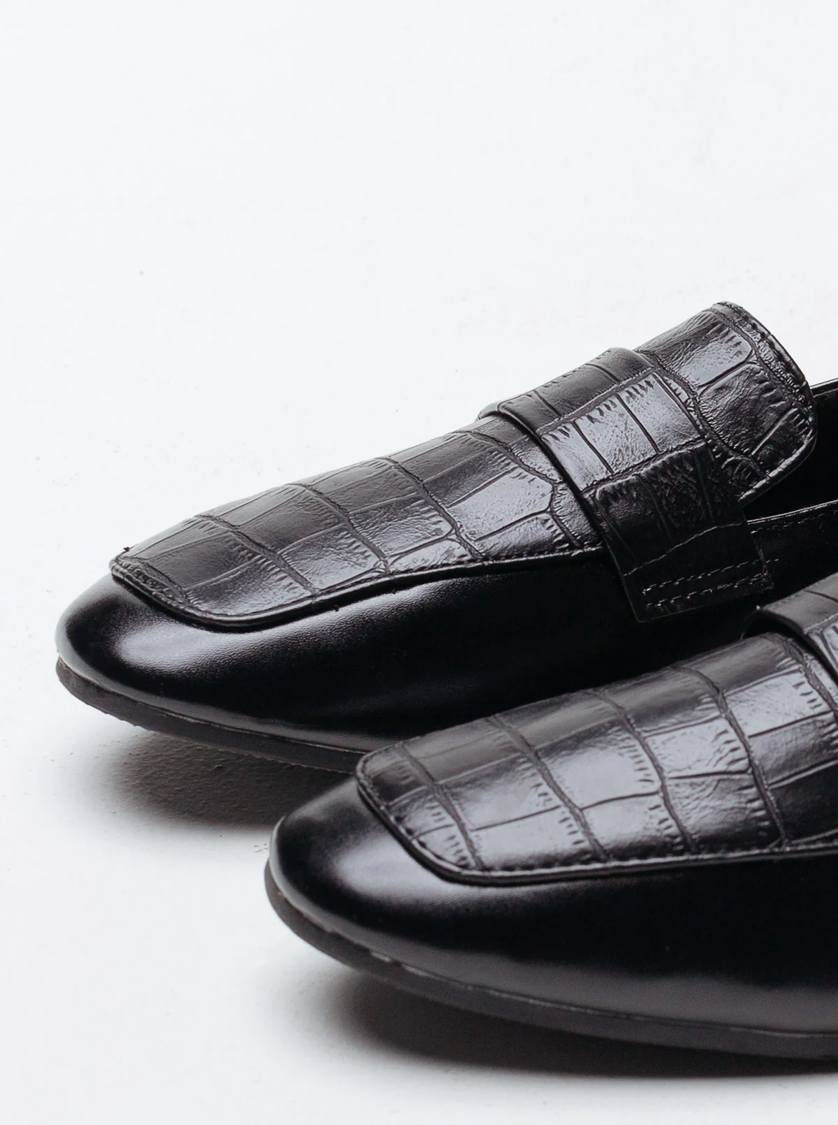Footwear - Image 3