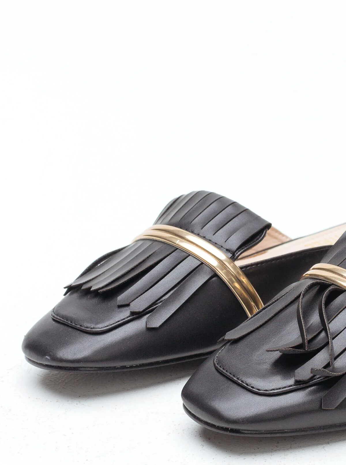 Footwear - Image 3