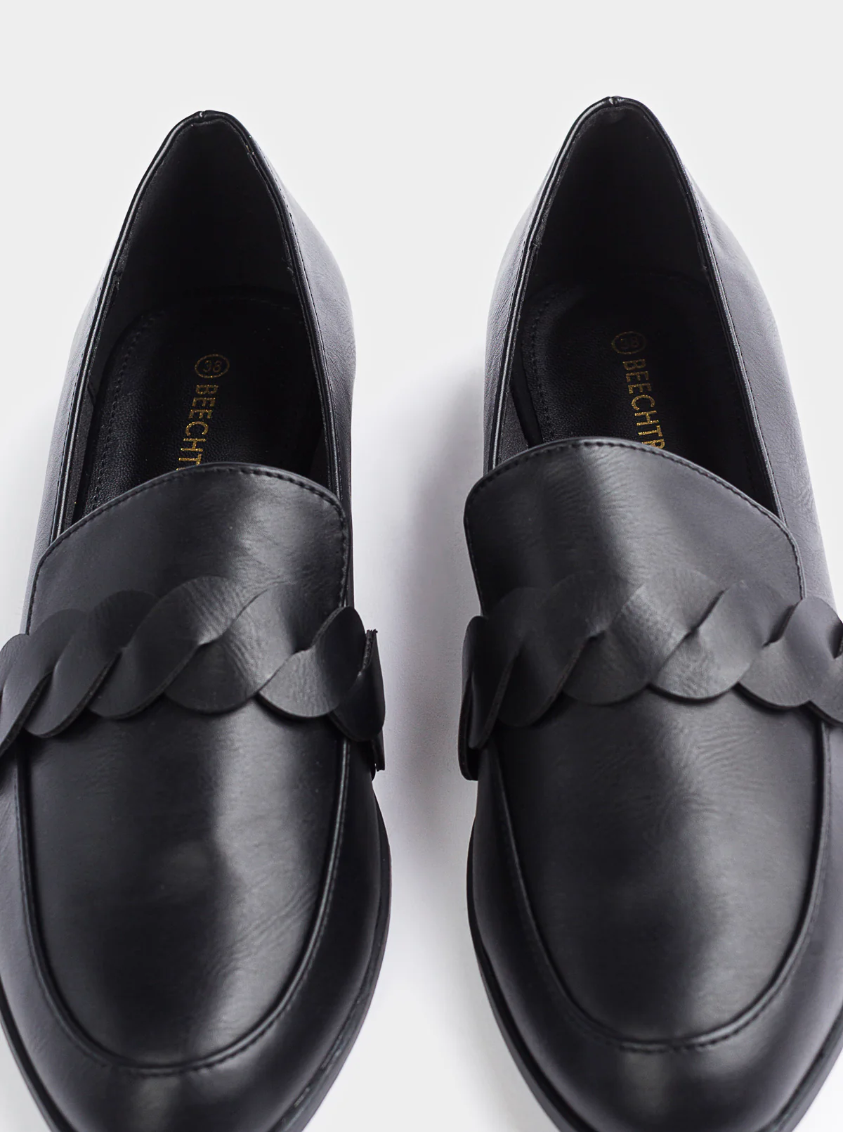 Footwear - Image 5
