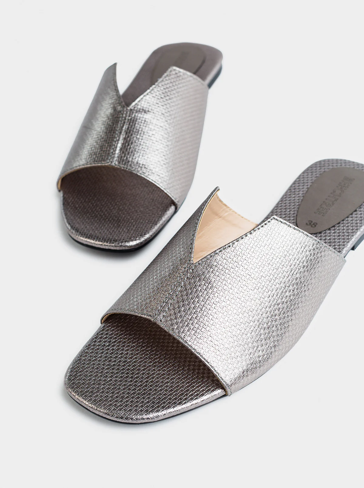 CASUAL SLIDES - Image 4