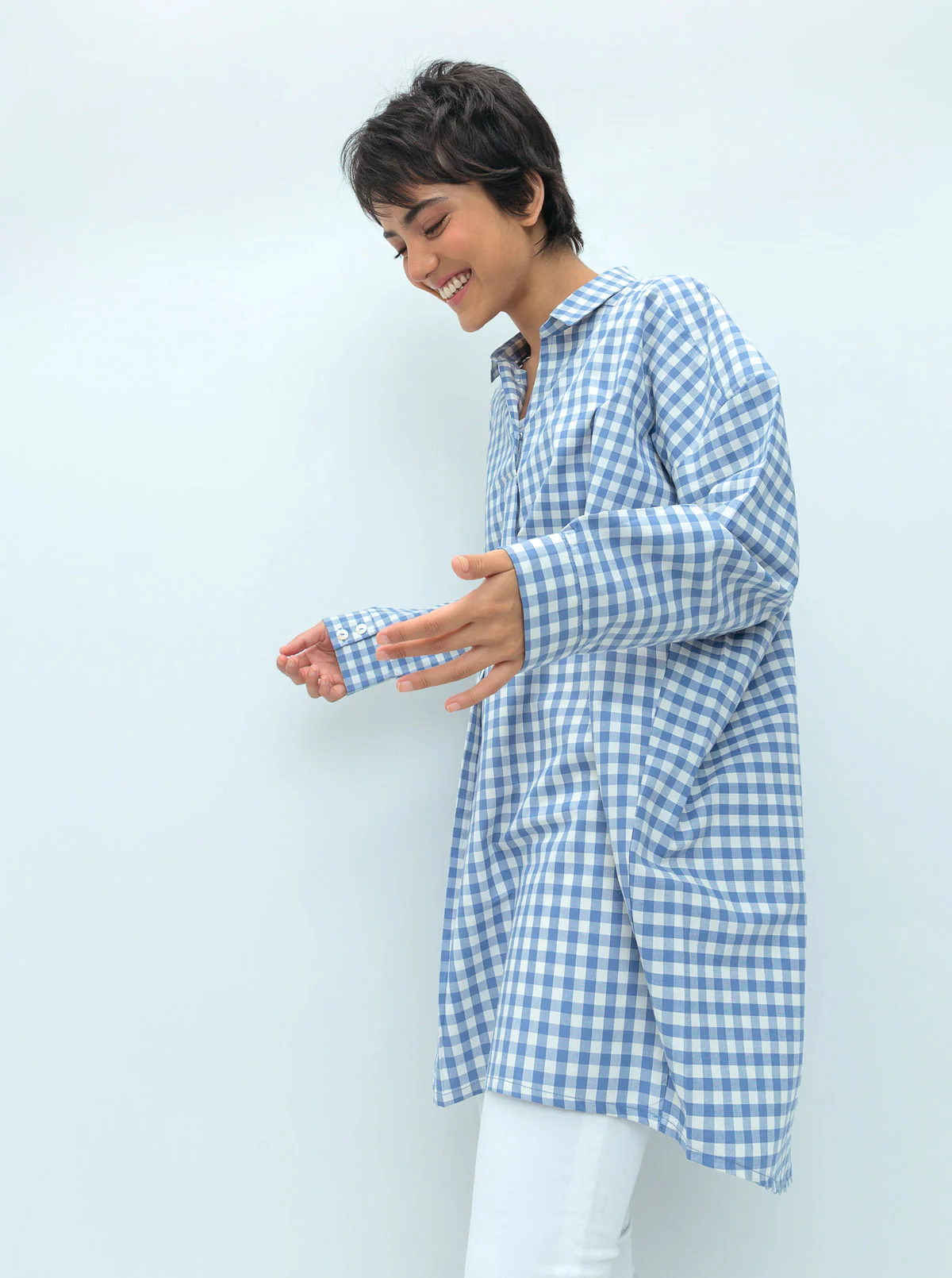 BLUE CHECK BAGGY COLLAR SHIRT - Image 4