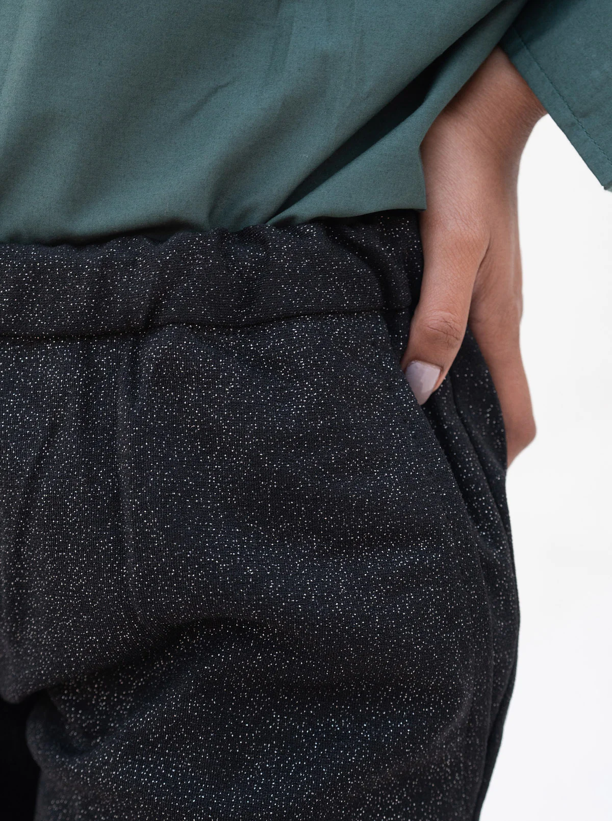 BLACK SHIMMER STRETCH STRAIGHT PANTS - Image 4