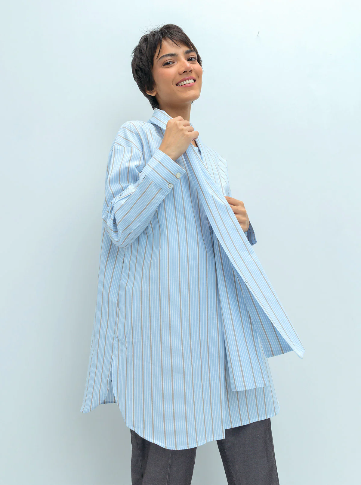STRIPED NECK TIE PLACKET TOP - Image 2